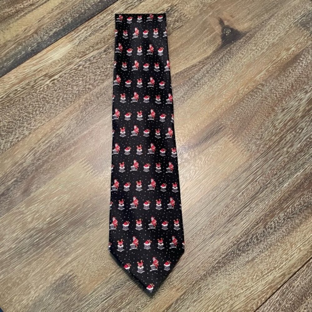 RoundTree & Yorke Santa Christmas Tie